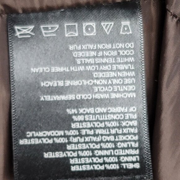 Laundry by Shelli Segal Faux-Fur Trim Hooded Puffer Belted Coat. Size M - Picture 10 of 11